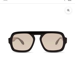 Elisa Johnson - JANE IN GLOSS BLACK